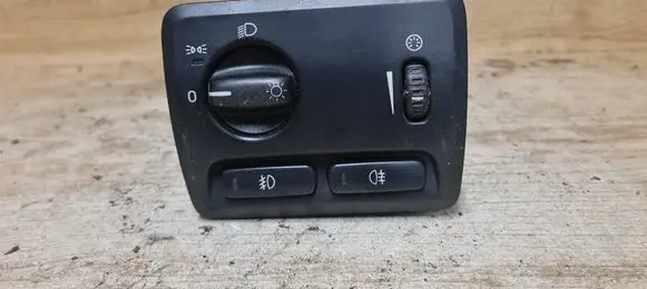 Volvo V70 Light switch 30739312