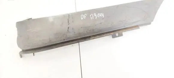 Front bumper splitter molding