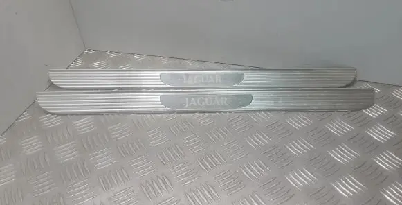 Jaguar S-Type Front sill trim cover