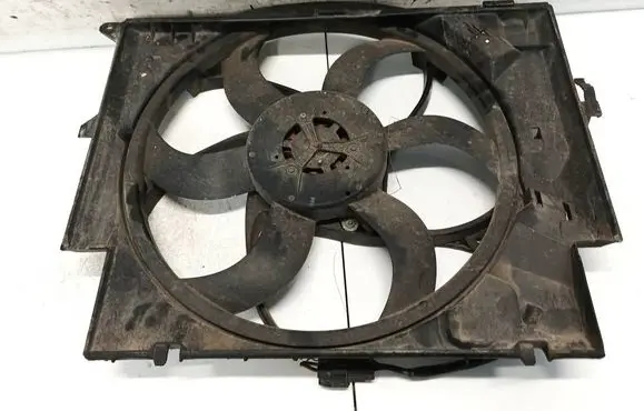 BMW X1 E84 Radiator cooling fan shroud 67327588974