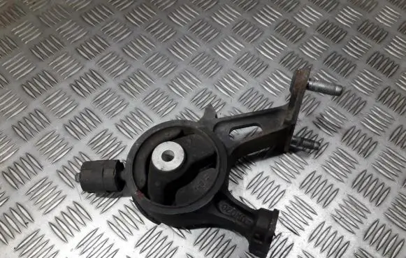 Toyota Auris 150 Engine mount bracket av83638 av-83638