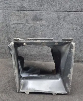 Audi A8 S8 D2 4D Intercooler air guide/duct channel 4D0121333L
