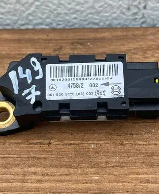Mercedes-Benz S W220 Airbag deployment crash/impact sensor 0018209126 47582002