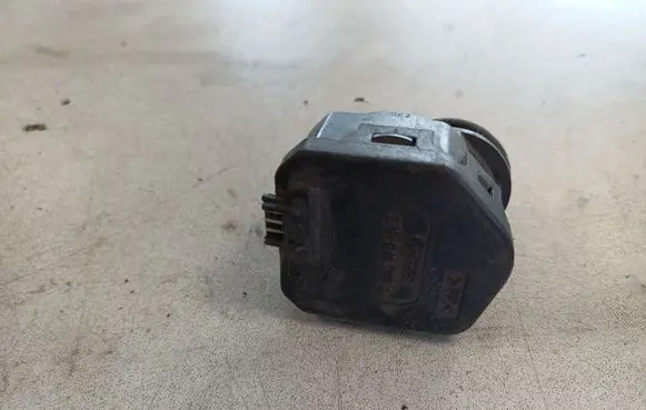 Volkswagen Golf IV Headlight level adjustment motor 1J0941295C