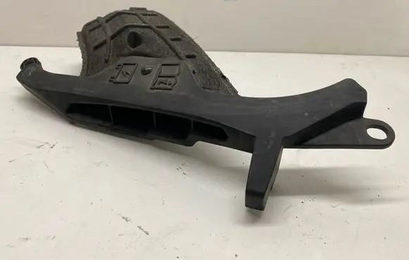 Land Rover Evoque I Air intake duct part BJ329A675AC K907A