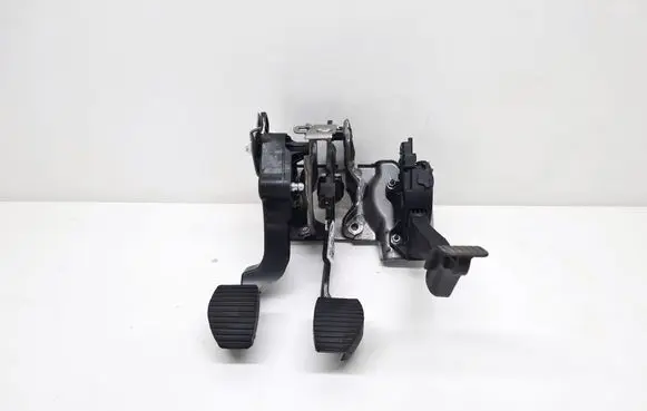 Opel Crossland X Pedal assembly 9807334080