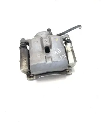 Toyota Prius (XW50) Front brake caliper