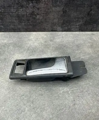 Audi A6 S6 C4 4A Front door interior handle 4A0837020A