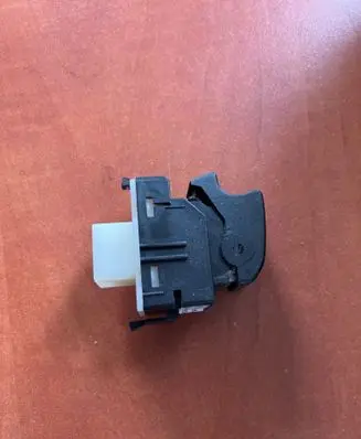 Toyota Prius c Electric window control switch 37080a 8481005050