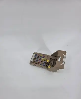 Subaru Legacy Fuse module 82201AG040