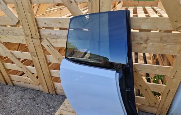 BMW i3 Rear door 