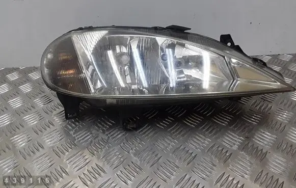 Renault Megane I Headlight/headlamp 7700427870D
