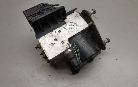 Mercedes-Benz A W168 ABS Pump 0265202461 A0044310912