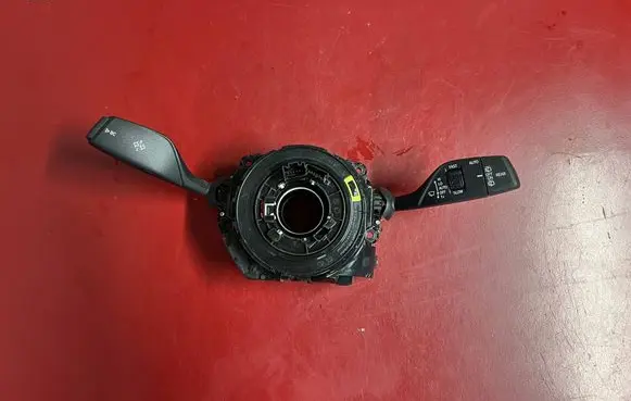 BMW X3 G01 Wiper turn signal indicator stalk/switch 9472552