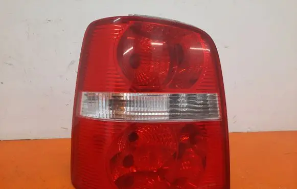 Volkswagen Touran I Rear/tail lights
