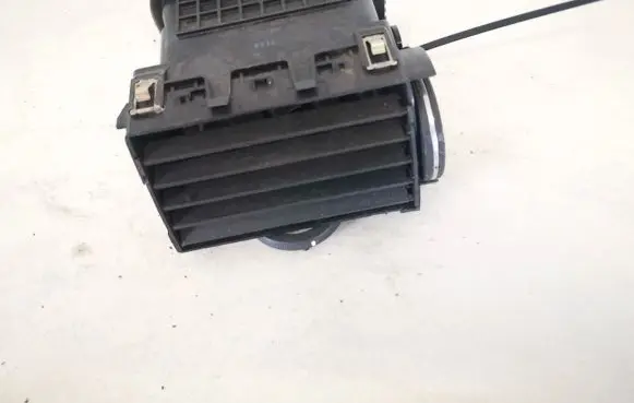 Chevrolet Epica Dash center air vent grill 80490248