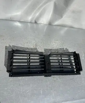 Renault Trafic III (X82) Intercooler air guide/duct channel 620C43334R