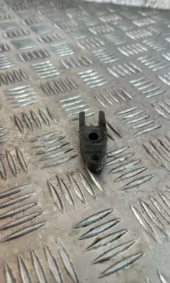 Honda CR-V Fuel Injector clamp holder