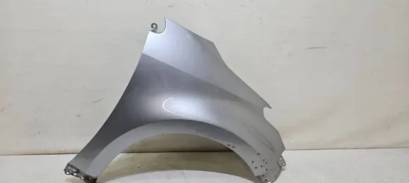 Toyota Yaris XP210 Fender BLOTNIKYARIS