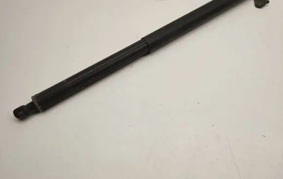 Mercedes-Benz ML W164 Tailgate strut A1647400345