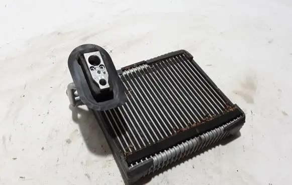 Nissan Qashqai Air conditioning (A/C) radiator (interior) 272804EM0A
