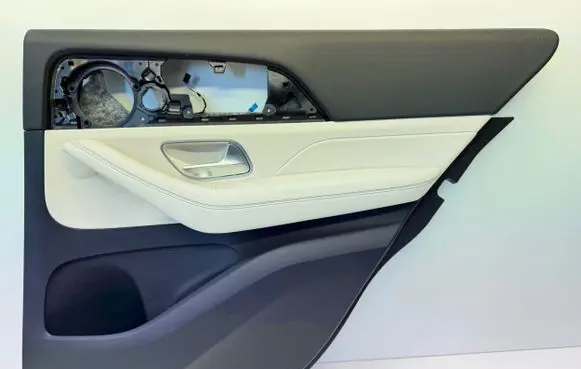 Mercedes-Benz GLE W167 Coupe rear side trim panel A1677373800 A1677309808 A16773098088S16