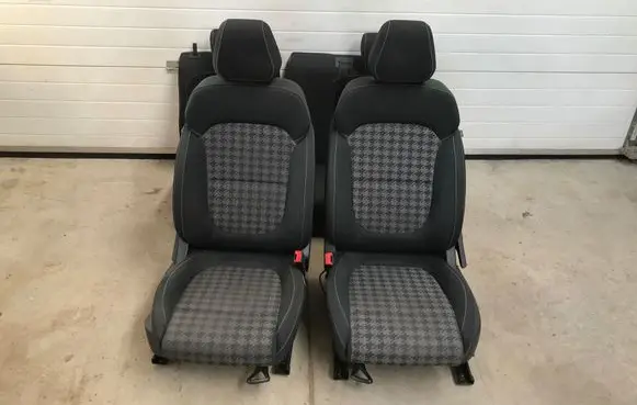 Seat set
