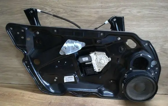 Volkswagen PASSAT B6 Front door window regulator with motor 3C1837755F 3405 981219107