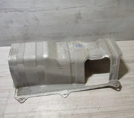 Suzuki Vitara (LY) Exhaust heat shield 1423161M00000