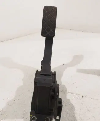 Skoda Fabia Mk2 (5J) Accelerator throttle pedal 6Q1721503A 091102617 0280752215