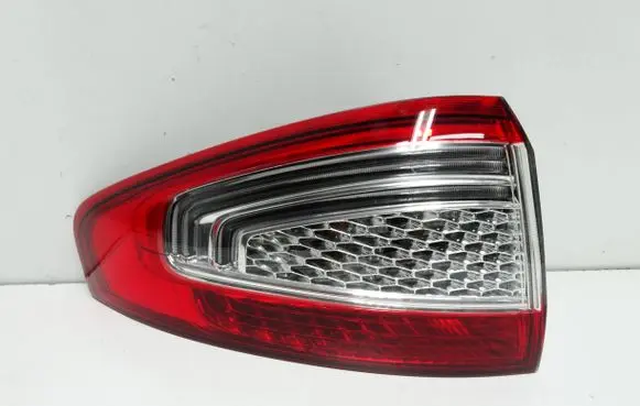 Rear/tail lights