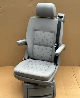 Volkswagen Multivan T5 Rear seat FOTELOBROTT5L