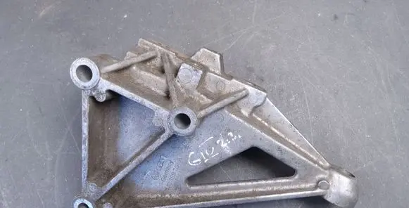 Volkswagen Golf IV Engine mounting bracket 1J0199354A