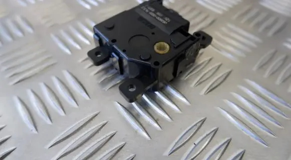 A/C air flow flap actuator/motor