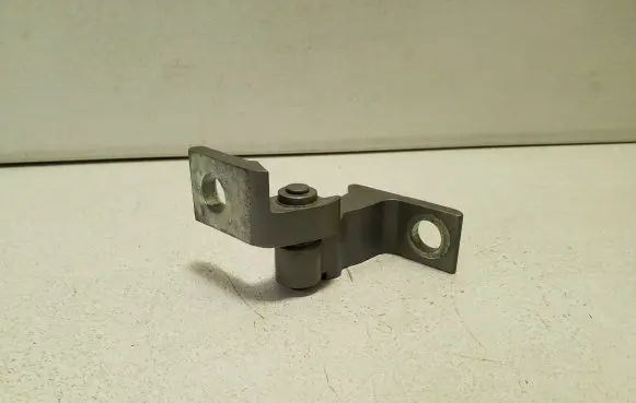 Volkswagen Tiguan Front door upper hinge 8X0831404E 8X4833408A