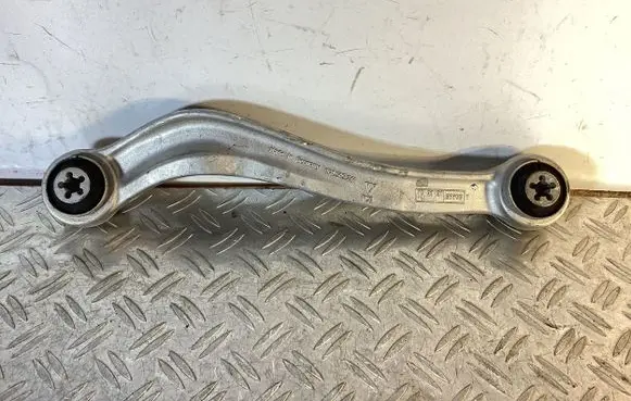 Volkswagen Touareg II Rear control arm 9P1505264