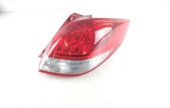 Hyundai Veloster Rear/tail lights 924022V120