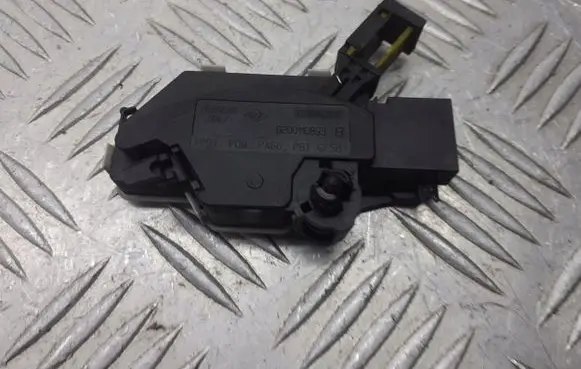 Renault Scenic II - Grand scenic II Clutch pedal sensor 8200110893