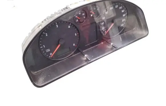 Volkswagen Transporter - Caravelle T5 Speedometer (instrument cluster) 88311346