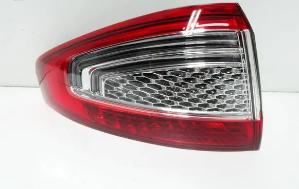 Ford Mondeo MK IV Rear/tail lights BS7113405A 0374D BS7113405C