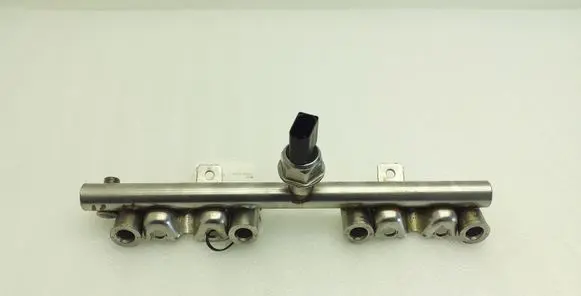 BMW 1 F20 F21 Fuel main line pipe 7592426 V7592426