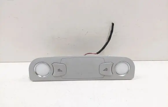 Audi A6 S6 C6 4F Rear seat light 4L0947111B