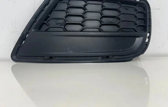 BMW X3 F25 Front bumper lower grill 8050446