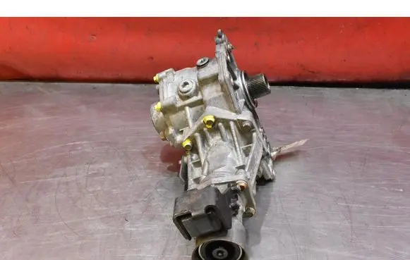 Peugeot 4008 Gearbox transfer box case 067038