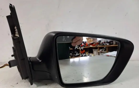 KIA Venga Front door electric wing mirror