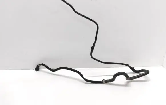 Porsche Panamera (970) Breather hose/pipe 97010601101