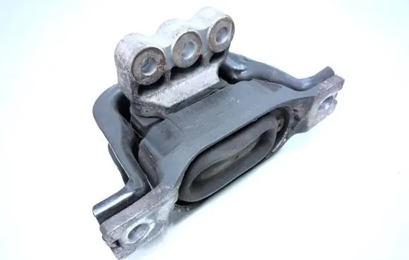 Chevrolet Captiva Engine mount bracket H62621C