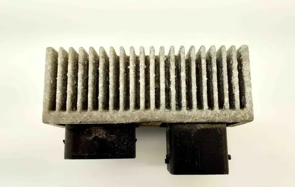 Renault Scenic III - Grand scenic III Glow plug pre-heat relay 8200558438A