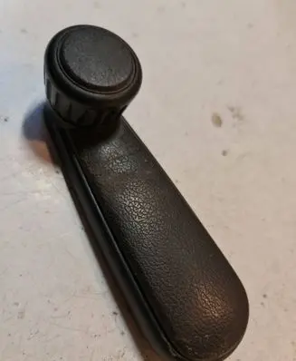 Volkswagen Golf II Front door window winding handle 191837579