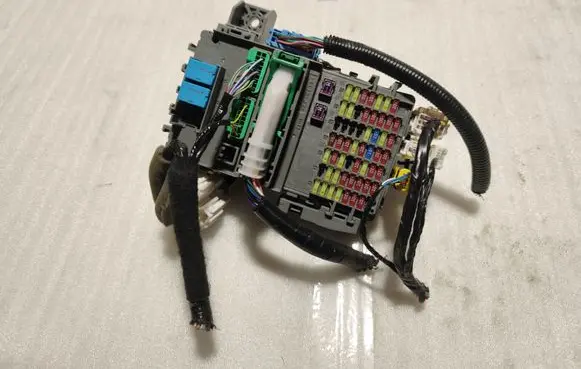 Honda Civic XI Fuse module 2G1004K8T20G110
